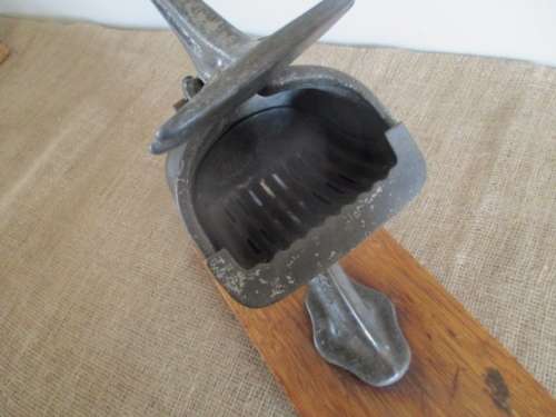 Antique/Vintage Cast Iron Bona Beer 131 Lemon Squeezer On Wooden Board       Germany