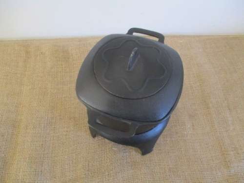 A Great Cast Iron Fondue Pot But Even More Ideal For That Potjie !!!