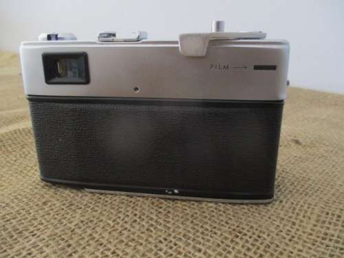 Vintage Minolta Hi-Matic 7s Camera With Minolta Rokkor - PF 1: 1.8 f = 45mm Lens In Pouch