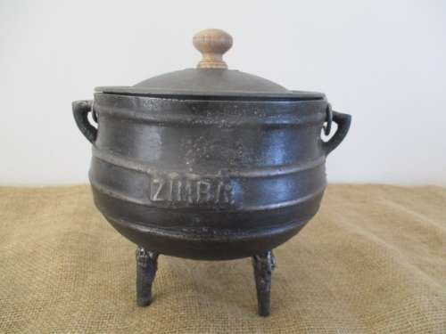 A Nice Size Vintage Zimba #1 Cast Iron 3 Legged Potjie Pot