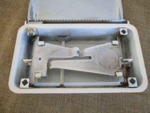 Nice Vintage Metal 26 Lbs EKS Kitchen Scale        Made In Sweden