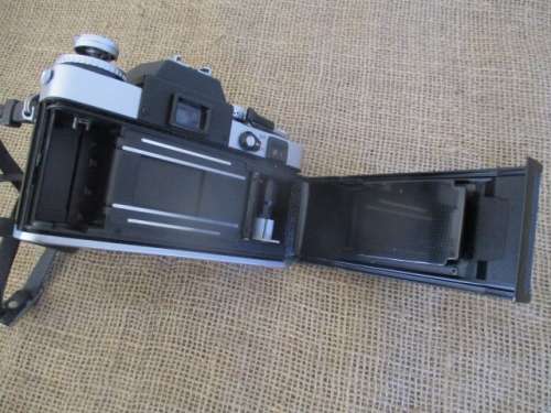 Vintage Collectable Minolta XE-5 Camera With Minolta MC Rokkor - PF 1: 1.7 f = 50mm Lens & X-Tra