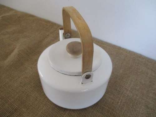 Lovely Vintage Old Fashioned Enamel Kettle With Wooden Handle               1960's