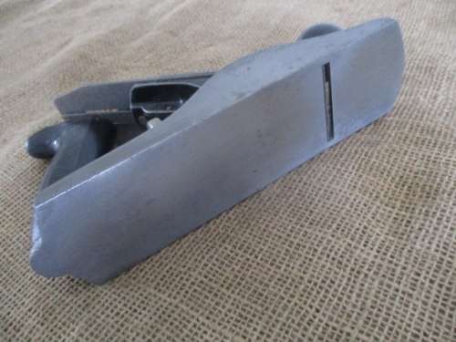 Beautiful Millers Falls Smoothing Plane  By Millers Falls Tools    Made In USA   1931 - 1974