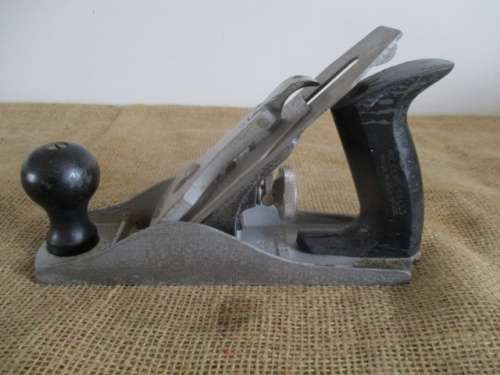 Beautiful Millers Falls Smoothing Plane  By Millers Falls Tools    Made In USA   1931 - 1974