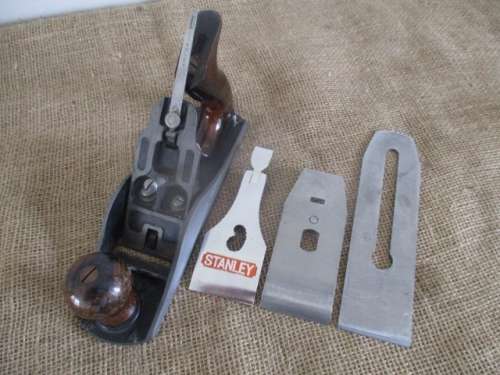 The Old Stalwart..........Nice Stanley Bailey No 4 Smoothing Plane.     Made in England