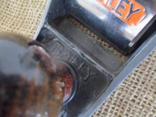 The Old Stalwart..........Nice Stanley Bailey No 4 Smoothing Plane.     Made in England