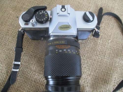 Vintage Yashica FX - 7 Camera Plus Film & Yashica DSB 135mm 1 : 2.8 Lens With Cap    1979 - 1984