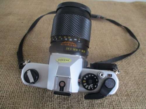 Vintage Yashica FX - 7 Camera Plus Film & Yashica DSB 135mm 1 : 2.8 Lens With Cap    1979 - 1984