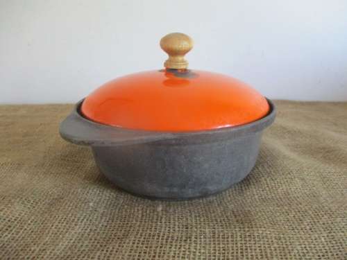 A Nice Size Vintage Cast Iron Flat Bottom Pot