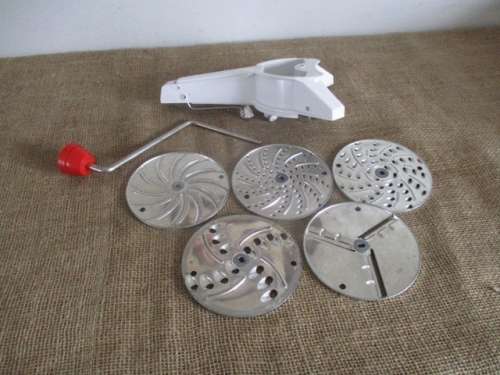 Grand Vintage Mouli Julienne Slicer Grater Shredder       Complete Set Discs      France  Plastic