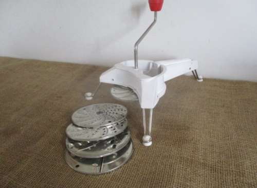 Grand Vintage Mouli Julienne Slicer Grater Shredder       Complete Set Discs      France  Plastic