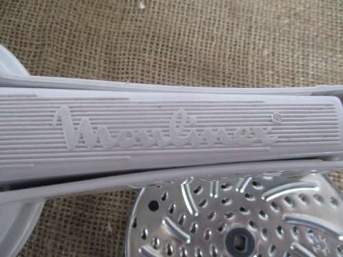 Grand Vintage Mouli Julienne Slicer Grater Shredder       Complete Set Discs      France  Plastic