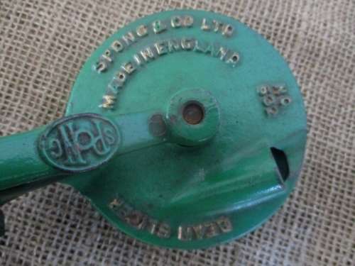 Vintage Spong No 632 Bean Slicer                Sprong & Co Ltd               Made In England