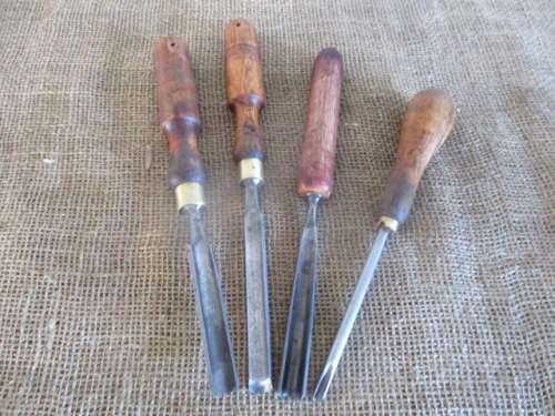 Nice Collection Of Four Vintage Wood Work Carving Chisels