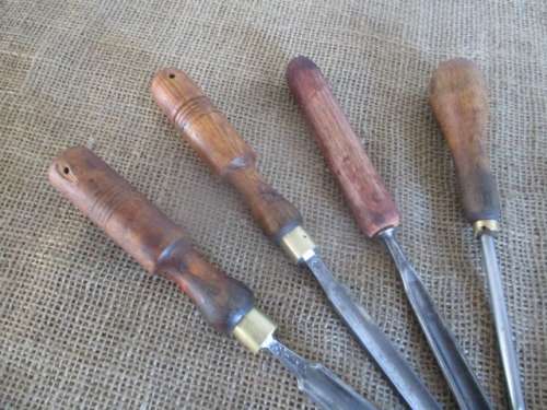 Nice Collection Of Four Vintage Wood Work Carving Chisels