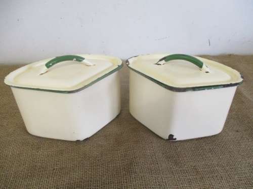Nice Pair Of Vintage Old Fashioned Yellow Enamel Triangle Pots