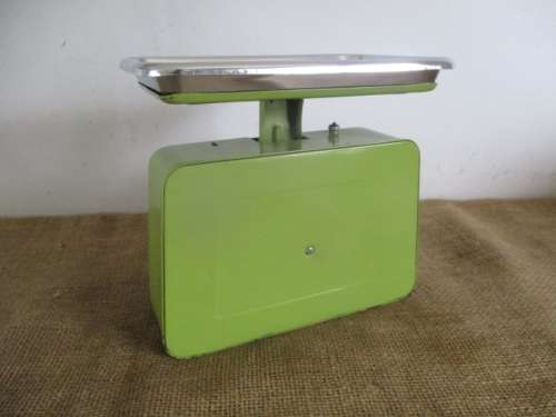 Smart Looking And Elegent Vintage 10 Kg Tower Kitchen Scale          Made In West Germany