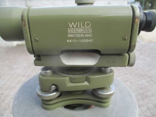 Complete Vintage Wild Heerbrugg NK10 - 105945 Switzerland Dumpy Level On Original Wooden Tripod