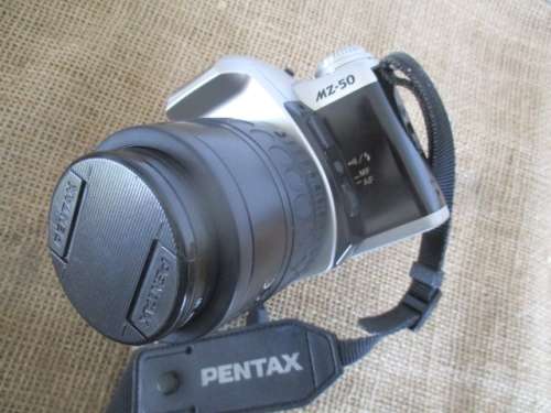 Vintage Pentax MZ - 50 Camera With Attached SMC Pentax - F 1:4 - 5.6 35 - 80mm Lens Plus Film   1997