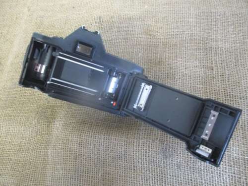 Vintage Canon T70 Camera With Attached Canon Lens FD 50mm 1 : 1.8 & Sunpak 2000BZ Thyristor