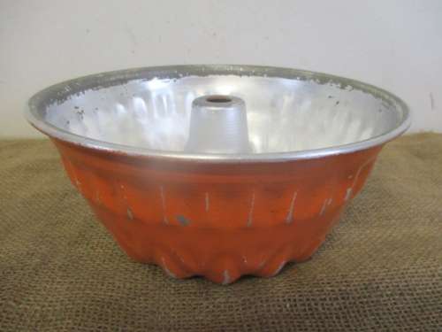 Nice Vintage Aluminum Jelly/Pudding Mould       Approx Early - Mid 1900's