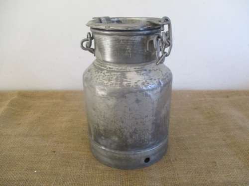 Nice Vintage One Gallon Farm Metal Cream Can               1976