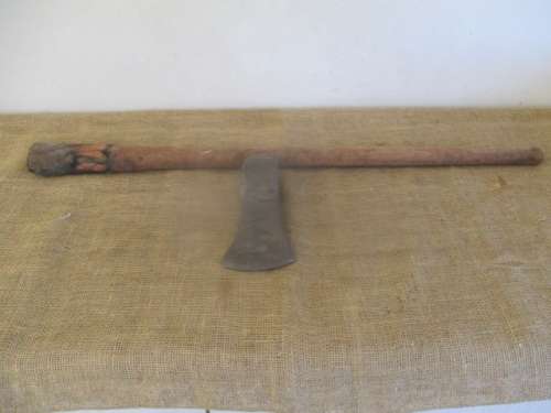 A Nice 3,9lb Old School Solid Steel Wood Splitting Axe