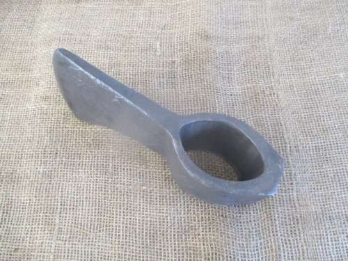 A Nice 3,9lb Old School Solid Steel Wood Splitting Axe