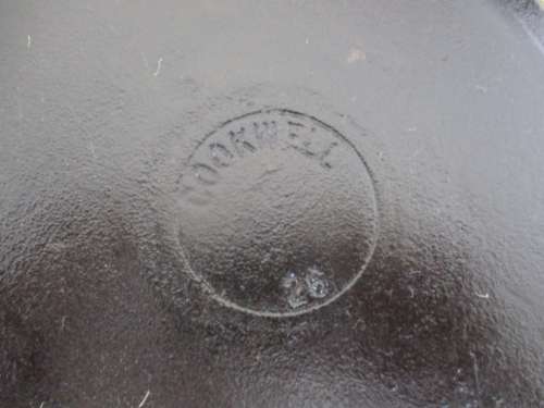 Absolute Frying Pleasure...... An Excellent Cookwell No 26 Cast Iron Frying Pan With Lovely Blue Lid