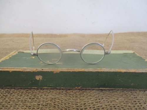 For Somari Bid Only - Cute Antique Small Reading Glasses In Original Container