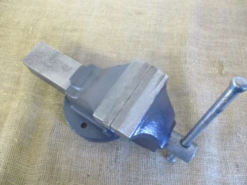 Beautiful Heavy Duty Record C/4 Workshop Bench Vise