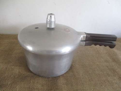 Beautiful Vintage Presto Model 404 Pressure Cooker By National Pressure Cooker Co (England) Ltd