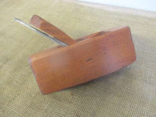 Beautiful Vintage 8" Solid Wooden Hand Plane          Early 1900's