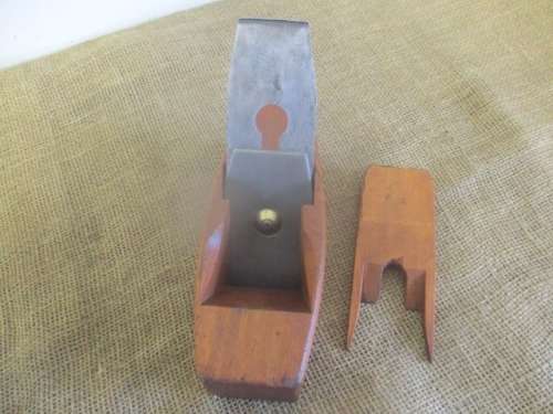 Beautiful Vintage 8" Solid Wooden Hand Plane          Early 1900's