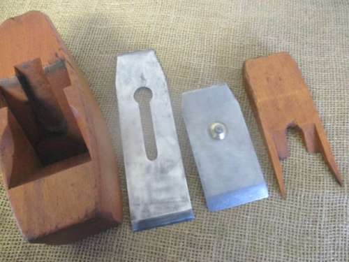 Beautiful Vintage 8" Solid Wooden Hand Plane          Early 1900's