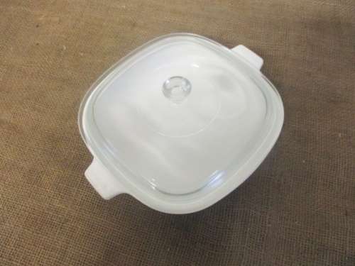 Beautiful Vintage Corning Ware P-9-B, 9" Cornflower Square Casserole Dish      Approx 1960's