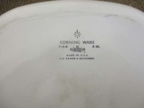 Beautiful Vintage Corning Ware P-9-B, 9" Cornflower Square Casserole Dish      Approx 1960's