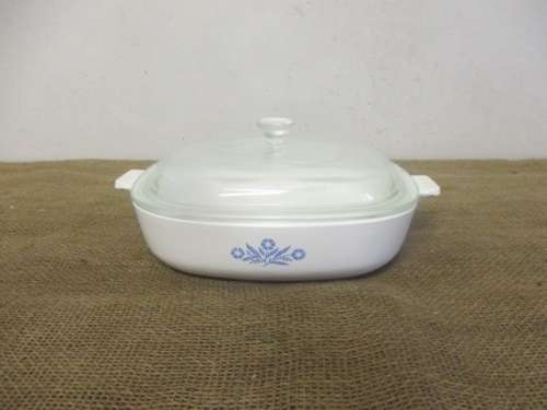 Beautiful Vintage Corning Ware P-9-B, 9" Cornflower Square Casserole Dish      Approx 1960's