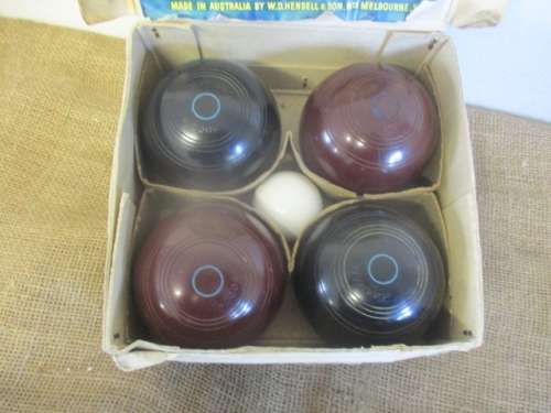Beautiful Vintage Set Of `Henselite` 4` Indoor Carpet Bowls In Original Carton Holder    Australia