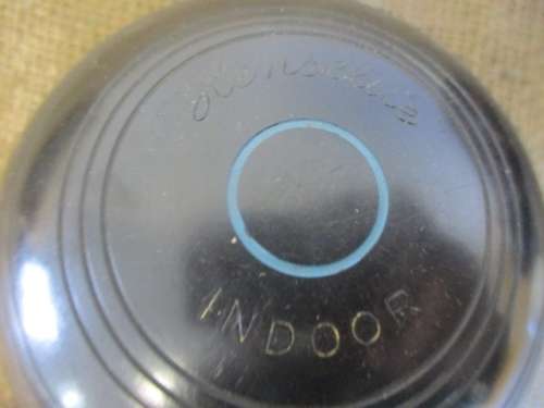 Beautiful Vintage Set Of `Henselite` 4` Indoor Carpet Bowls In Original Carton Holder    Australia