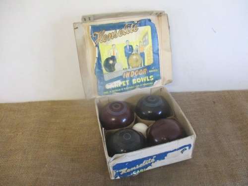 Beautiful Vintage Set Of `Henselite` 4` Indoor Carpet Bowls In Original Carton Holder    Australia