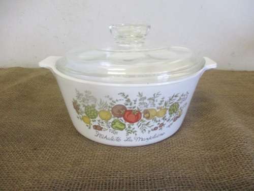 Beautiful Vintage L'Echalote La Marjolaine Corning Ware Spice O' Life 1 3/4 Quart Lidded Dish