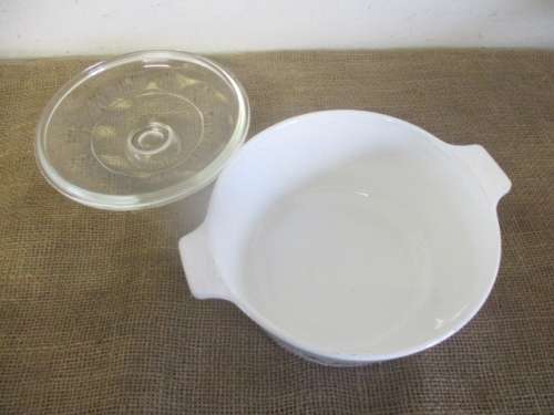 Beautiful Vintage L'Echalote La Marjolaine Corning Ware Spice O' Life 1 3/4 Quart Lidded Dish