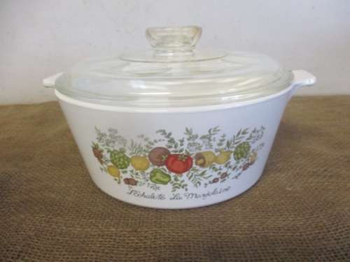 Beautiful Vintage L'Echalote La Marjolaine Corning Ware Spice O' Life 2 1/2 Quart Lidded Dish