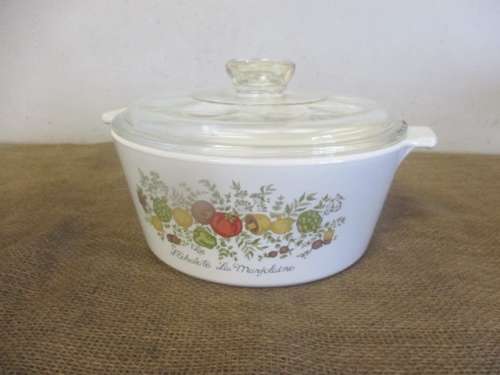 Beautiful Vintage L'Echalote La Marjolaine Corning Ware Spice O' Life 2 1/2 Quart Lidded Dish