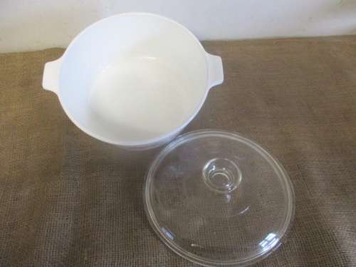 Beautiful Vintage L'Echalote La Marjolaine Corning Ware Spice O' Life 2 1/2 Quart Lidded Dish