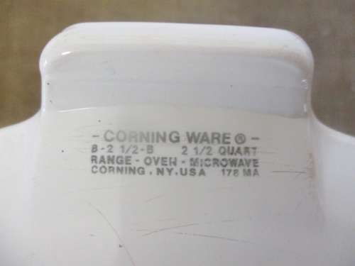 Beautiful Vintage L'Echalote La Marjolaine Corning Ware Spice O' Life 2 1/2 Quart Lidded Dish