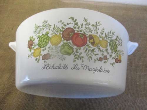 Beautiful Vintage L'Echalote La Marjolaine Corning Ware Spice O' Life 2 1/2 Quart Lidded Dish
