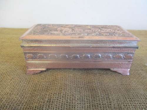 Very Characterful.........Genuine Old Vintage Tin Jewelry Box With Elephant Motive